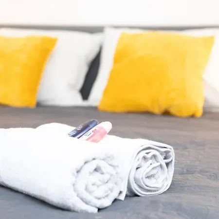 Uroczy Apartament I Bezplatny Parking Na Miejscu